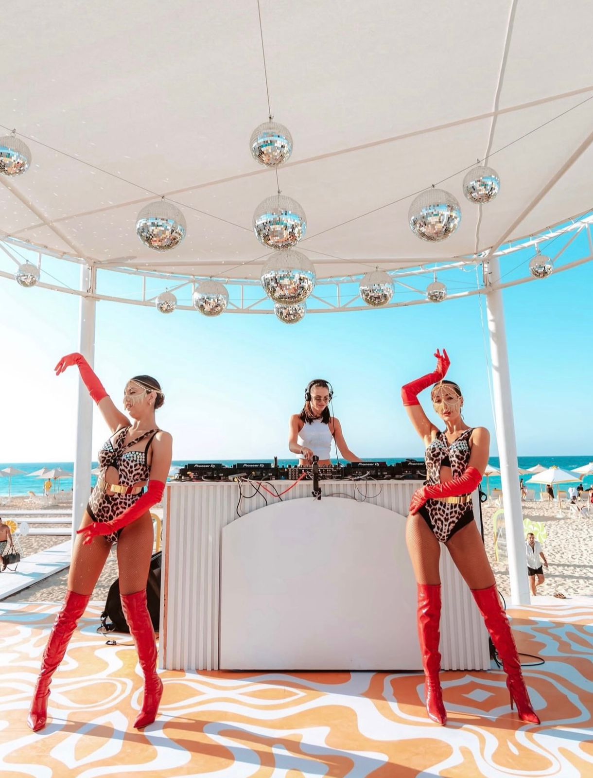 Onfaya and Eva Kim photo 4